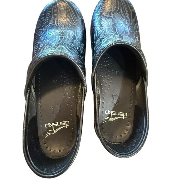 Dansko Women’s Staple Clogs Shoes Black Floral Embossed Size 36 (US 5.5-6) - Picture 7 of 15